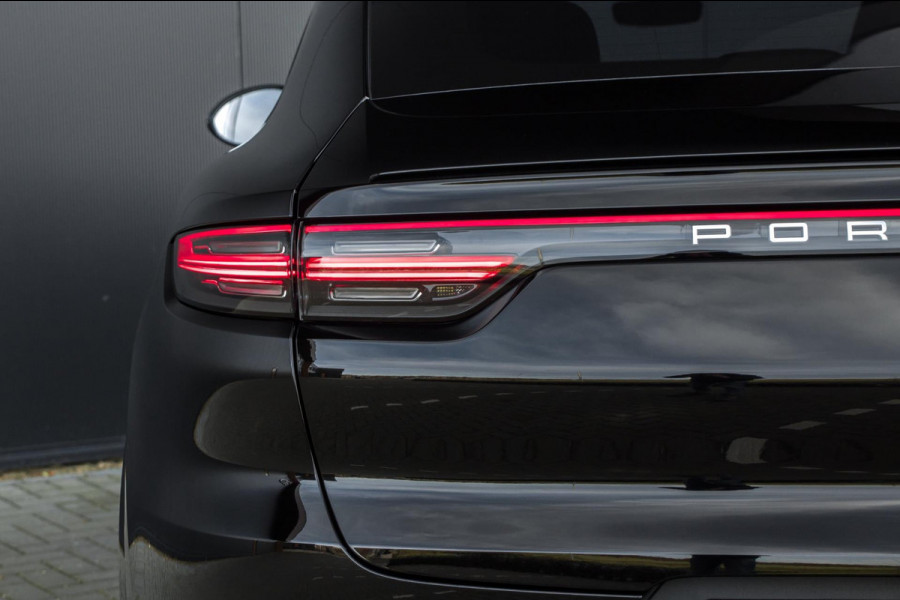 Porsche Cayenne Coupé 3.0 E-Hybrid | Pano| Luchtv. | Trekhaak | Memory | Sport Chrono