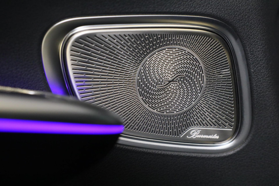 Mercedes-Benz GLC 300e 4MATIC AMG 63 Look / Head Up / Memory / 360 Camera / Acc / Lane Assist / Dode Hoek / Open Pano / Led