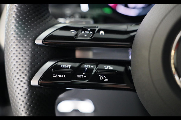 Mercedes-Benz GLC 300e 4MATIC AMG 63 Look / Head Up / Memory / 360 Camera / Acc / Lane Assist / Dode Hoek / Open Pano / Led