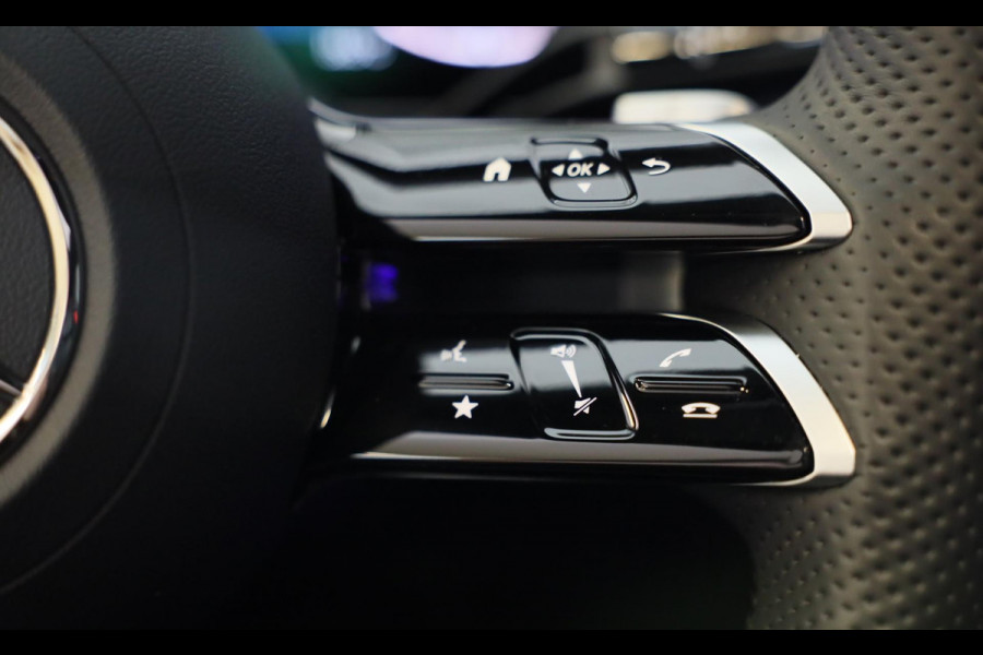 Mercedes-Benz GLC 300e 4MATIC AMG 63 Look / Head Up / Memory / 360 Camera / Acc / Lane Assist / Dode Hoek / Open Pano / Led