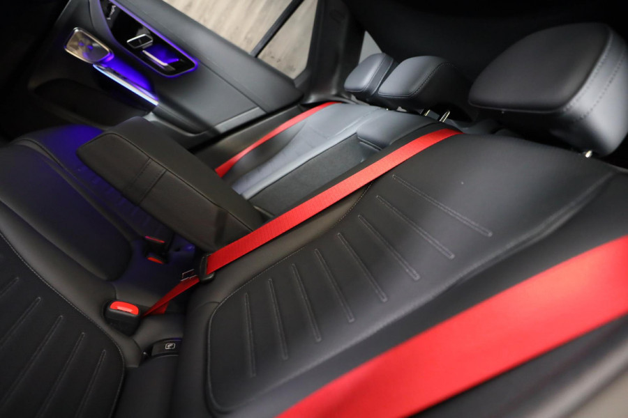 Mercedes-Benz GLC 300e 4MATIC AMG 63 Look / Head Up / Memory / 360 Camera / Acc / Lane Assist / Dode Hoek / Open Pano / Led