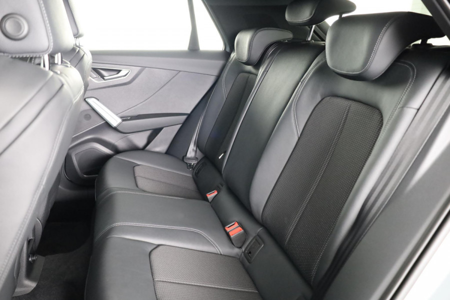Audi Q2 S edition 35 TFSI 110 kW / 150 pk Hatchback 7 vers stoelverwarming, optiek pakket zwart plus, Audi soundsysteem