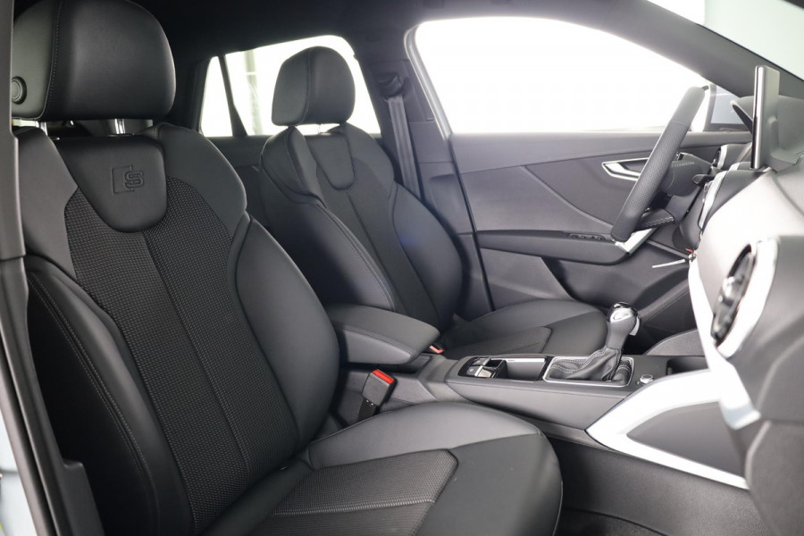Audi Q2 S edition 35 TFSI 110 kW / 150 pk Hatchback 7 vers stoelverwarming, optiek pakket zwart plus, Audi soundsysteem