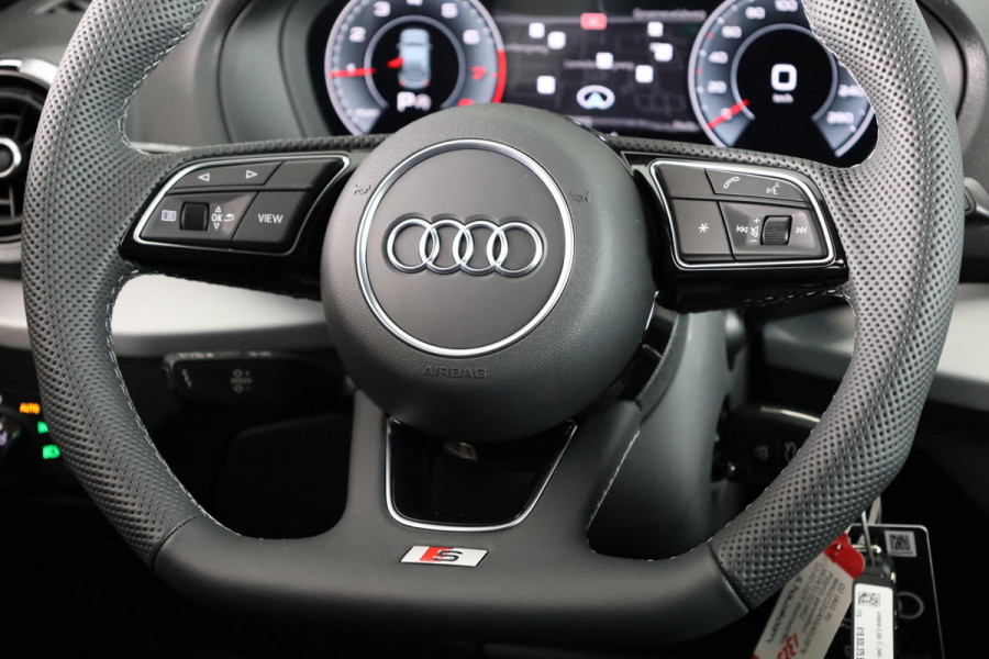 Audi Q2 S edition 35 TFSI 110 kW / 150 pk Hatchback 7 vers stoelverwarming, optiek pakket zwart plus, Audi soundsysteem
