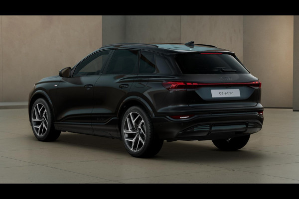 Audi Q6 Launch edition e-tron perf 100Kwh 225 kW / 306 PK S-edition, panoramadak, head-up display, B&O soundsyseem, adaptive cruise control, optiek zwart plus, s-sportstoelen