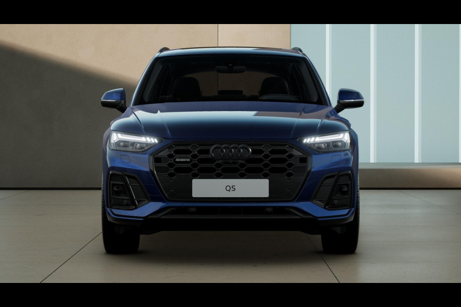Audi Q5 S edition Competition 50 TFSI e 220 kW / 299 PK SU adaptive air suspension, panoramadak, assistentie pakket tour & parking