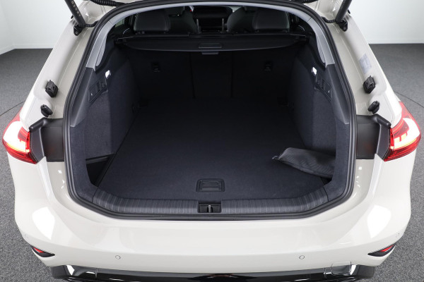 Audi A6 Avant Advanced edition e-tron 270kW/367pk 100kWh Avant E Tech Plus pakket, leder interieur, optiek pakket zwart-glanzend, privacy glass