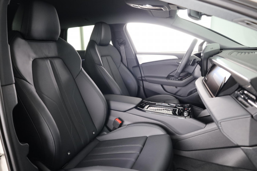 Audi A6 Avant Advanced edition e-tron 270kW/367pk 100kWh Avant E Tech Plus pakket, leder interieur, optiek pakket zwart-glanzend, privacy glass
