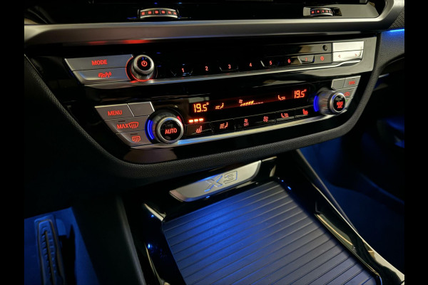 BMW X3 xDrive20i M Sport Black Edition Pano HUD Sfeer NAP