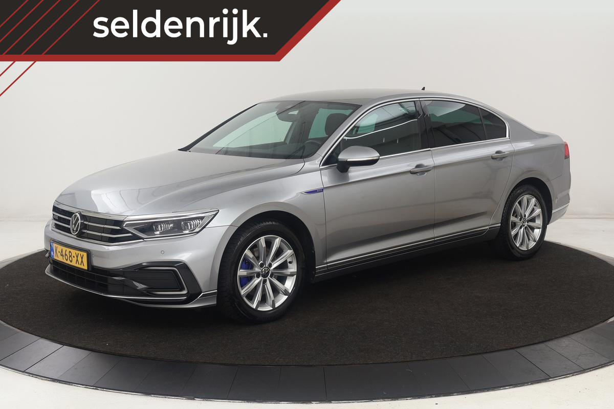 Volkswagen Passat 1.4 TSI PHEV GTE Business | Trekhaak | Carplay | Matrix LED | Adaptive cruise | Camera | Navigatie | Side Assist | Parkeerhulp