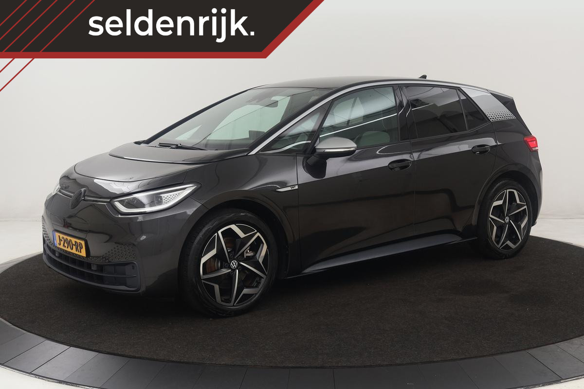Volkswagen ID.3 First Plus 58 kWh | Stoel & stuurverwarming | Adaptive cruise | Matrix LED | Carplay | Keyless | Navigatie | Camera | Navigatie