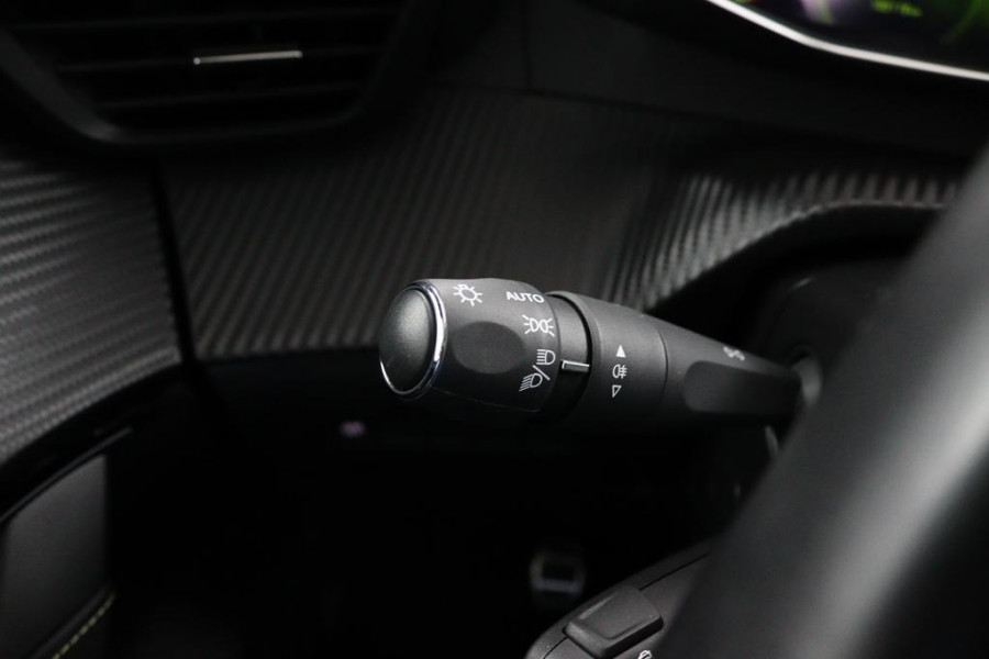 Peugeot 208 1.2 PureTech GT-Line*ACC*PANO*CARPLAY*ECC*LED*