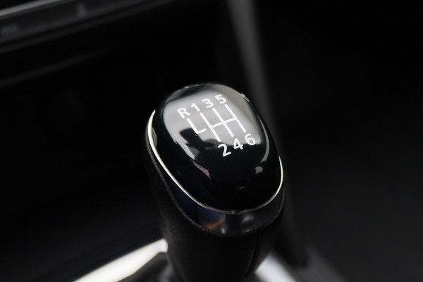 Renault MEGANE Estate 1.3 TCe Zen Apple Carplay, LED, Climate, Navigatie, Cruise, DAB, Trekhaak