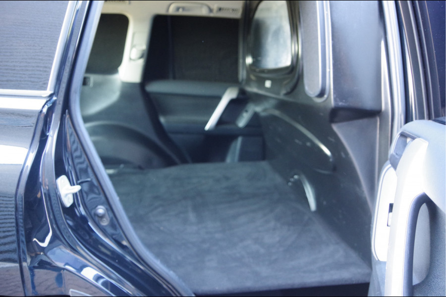 Toyota Land Cruiser 2.8 D-4D-F 177PK AUT. LED, 3.5T TREKHAAK, CAMERA, NAVI, CRUISE, CLIMA, STOELVERWARMING, ELEKTR.