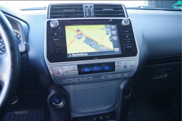 Toyota Land Cruiser 2.8 D-4D-F 177PK AUT. LED, 3.5T TREKHAAK, CAMERA, NAVI, CRUISE, CLIMA, STOELVERWARMING, ELEKTR.