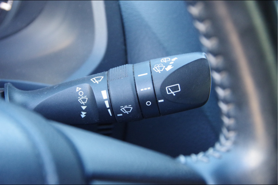 Toyota Land Cruiser 2.8 D-4D-F 177PK AUT. LED, 3.5T TREKHAAK, CAMERA, NAVI, CRUISE, CLIMA, STOELVERWARMING, ELEKTR.