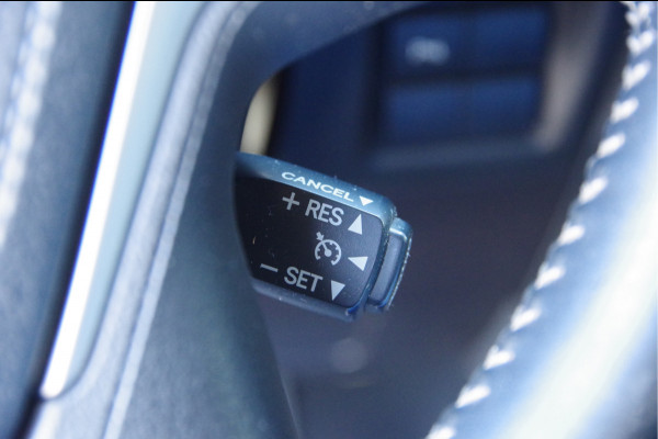 Toyota Land Cruiser 2.8 D-4D-F 177PK AUT. LED, 3.5T TREKHAAK, CAMERA, NAVI, CRUISE, CLIMA, STOELVERWARMING, ELEKTR.