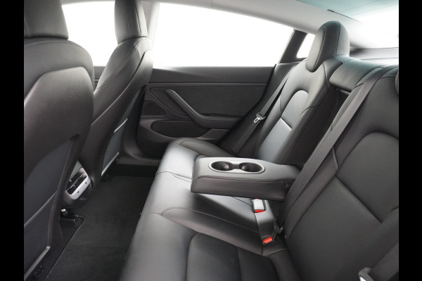 Tesla Model 3 RWD SR+ 60kWh 325PK FSD 3-Computer Lmv 19" AutoPilot Leder PanoDak Adaptive-Cruise Lmv Camera's Elektr.-Stuur+Stoelen+Spiegels+G Navi LED Comfortstoelen ACC DAB Keyless en Voorverwarmen interieur via App One-Pedal-Drive Origineel Nederlandse auto tot 11kw laden thuis! Garantie Accu tot 12-03-2028 max 160.000km 1.584kg licht!