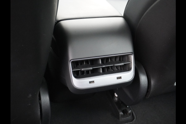 Tesla Model 3 RWD SR+ 60kWh 325PK FSD 3-Computer Lmv 19" AutoPilot Leder PanoDak Adaptive-Cruise Lmv Camera's Elektr.-Stuur+Stoelen+Spiegels+G Navi LED Comfortstoelen ACC DAB Keyless en Voorverwarmen interieur via App One-Pedal-Drive Origineel Nederlandse auto tot 11kw laden thuis! Garantie Accu tot 12-03-2028 max 160.000km 1.584kg licht!