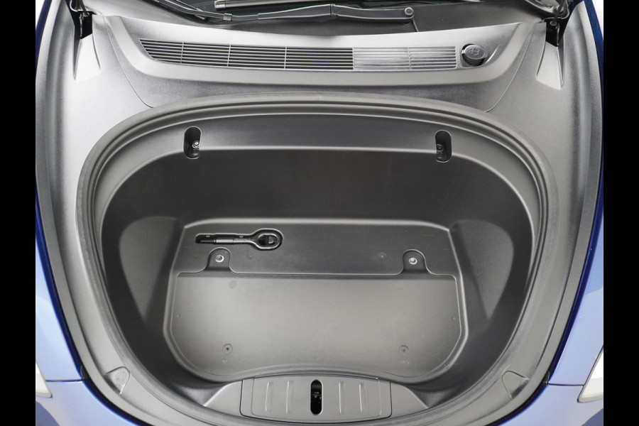 Tesla Model 3 RWD SR+ 60kWh 325PK FSD 3-Computer Lmv 19" AutoPilot Leder PanoDak Adaptive-Cruise Lmv Camera's Elektr.-Stuur+Stoelen+Spiegels+G Navi LED Comfortstoelen ACC DAB Keyless en Voorverwarmen interieur via App One-Pedal-Drive Origineel Nederlandse auto tot 11kw laden thuis! Garantie Accu tot 12-03-2028 max 160.000km 1.584kg licht!