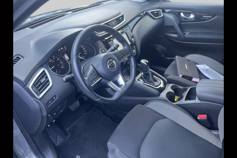 Nissan QASHQAI 1.3 DIG-T Design Edition Automaat