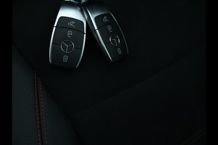 Mercedes-Benz CLA-Klasse Shooting Brake 250 e AMG Face Lift Plug-In Hybride | AMG Line Premium | Night Pakket | Panorama Schuif-Kanteldak | 11 kw Laden | Stuur en Stoelverwarmig | Inclusief 24 maanden MB Certified garantie voor Europa.