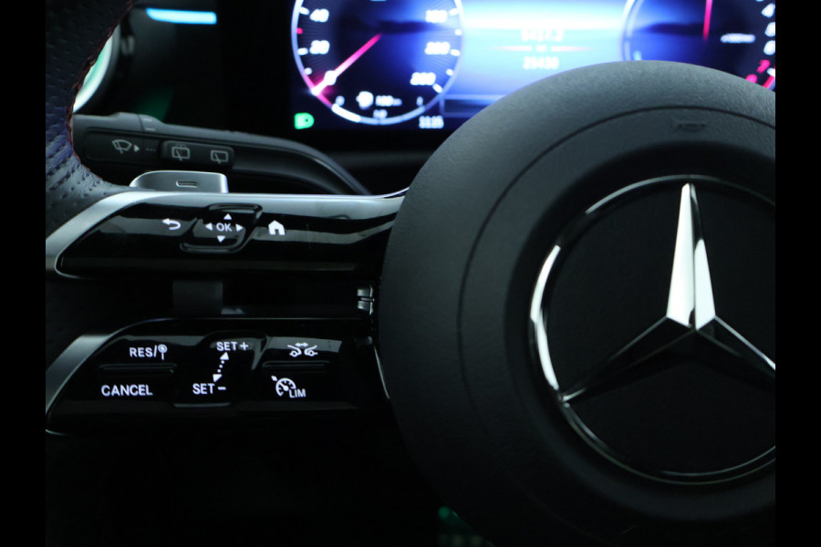 Mercedes-Benz CLA-Klasse Shooting Brake 250 e AMG Face Lift Plug-In Hybride | AMG Line Premium | Night Pakket | Panorama Schuif-Kanteldak | 11 kw Laden | Stuur en Stoelverwarmig | Inclusief 24 maanden MB Certified garantie voor Europa.