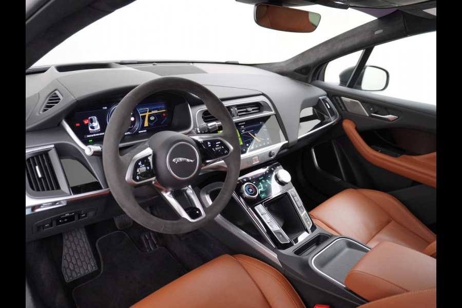 Jaguar I-PACE EV400 PK First HSE Pano-Dak Matrix LED Luchtvering €108K-nieuw! Lmv 22" Alcantara Stuur Leder-KuipStoelen+Ventilatie+Geheugen Ap Meridian™ Surround 825Watt Dual-Ecc achter ! Driver-Assistance-Pack AEB DodehoekDetector ASR Hill-Hold Roll-Stability Control Verkeersborddetectie vermoeidheidsherkenning Uitparke Orig. NLse auto 4,8sec 0-100 Snelladen tot 104kw DC 696Nm koppel ! 90kwh accu !