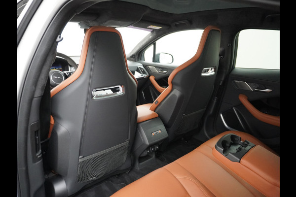 Jaguar I-PACE EV400 PK First HSE Pano-Dak Matrix LED Luchtvering €108K-nieuw! Lmv 22" Alcantara Stuur Leder-KuipStoelen+Ventilatie+Geheugen Ap Meridian™ Surround 825Watt Dual-Ecc achter ! Driver-Assistance-Pack AEB DodehoekDetector ASR Hill-Hold Roll-Stability Control Verkeersborddetectie vermoeidheidsherkenning Uitparke Orig. NLse auto 4,8sec 0-100 Snelladen tot 104kw DC 696Nm koppel ! 90kwh accu !