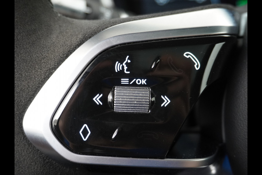 Jaguar I-PACE EV400 PK First HSE Pano-Dak Matrix LED Luchtvering €108K-nieuw! Lmv 22" Alcantara Stuur Leder-KuipStoelen+Ventilatie+Geheugen Ap Meridian™ Surround 825Watt Dual-Ecc achter ! Driver-Assistance-Pack AEB DodehoekDetector ASR Hill-Hold Roll-Stability Control Verkeersborddetectie vermoeidheidsherkenning Uitparke Orig. NLse auto 4,8sec 0-100 Snelladen tot 104kw DC 696Nm koppel ! 90kwh accu !