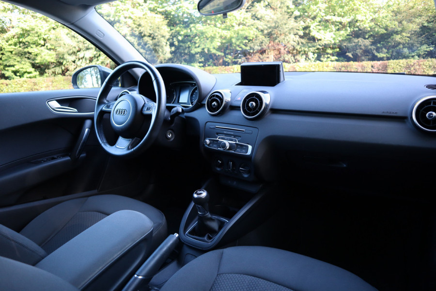 Audi A1 Sportback 1.0 TFSI Adrenalin | 5drs. | S-line |