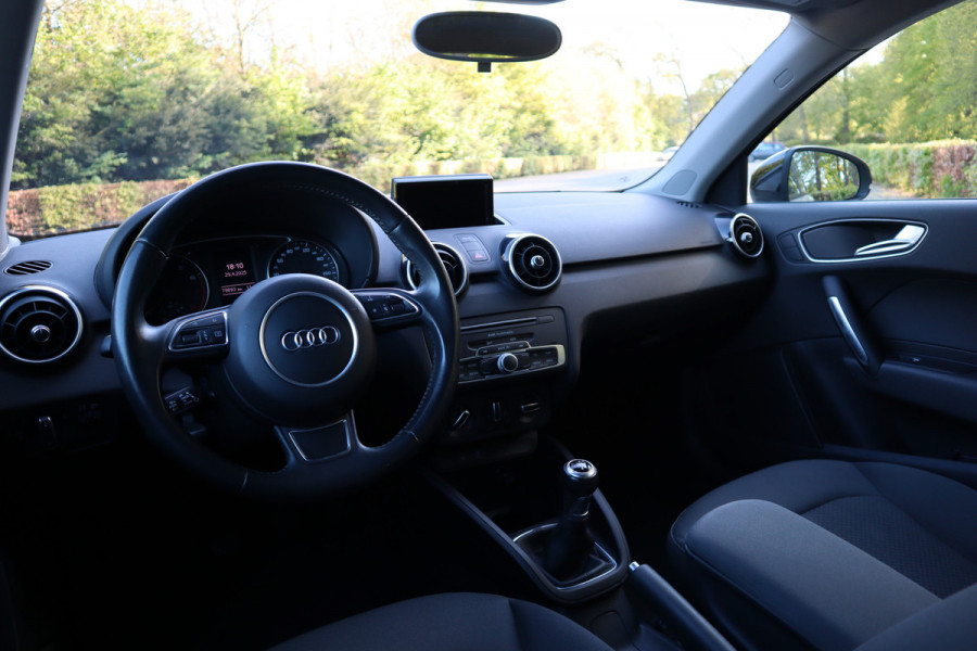 Audi A1 Sportback 1.0 TFSI Adrenalin | 5drs. | S-line |