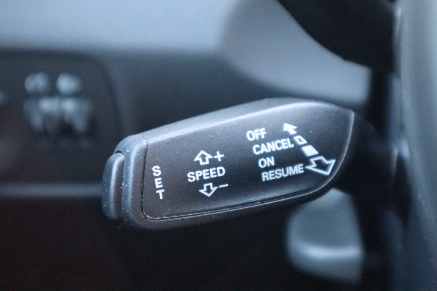 Audi A1 Sportback 1.0 TFSI Adrenalin | 5drs. | S-line |