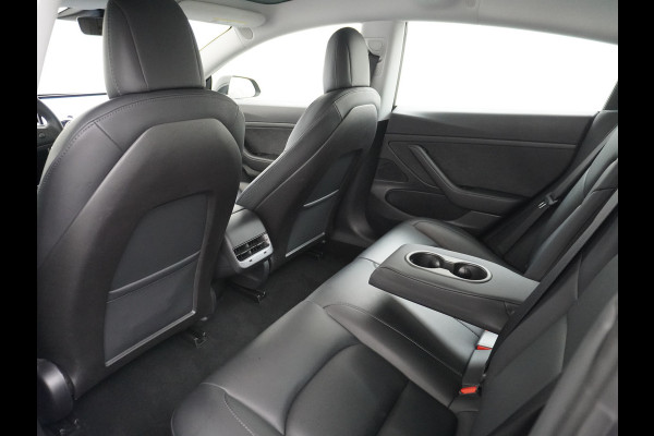 Tesla Model 3 RWD SR+ 60kWh 325PK FSD 3-Computer Lmv 18" AutoPilot Leder PanoDak Adaptive-Cruise Lmv Camera's Elektr.-Stuur+Stoelen+Spiegels+G Navi LED Comfortstoelen ACC DAB Keyless en Voorverwarmen interieur via App One-Pedal-Drive Origineel Nederlandse auto tot 11kw laden thuis! Garantie Accu tot 18-03-2028 max 160.000km 1.584kg licht!