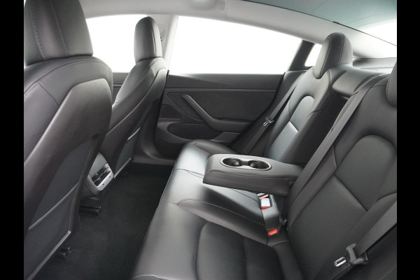 Tesla Model 3 RWD SR+ 60kWh 325PK FSD 3-Computer Lmv 18" AutoPilot Leder PanoDak Adaptive-Cruise Lmv Camera's Elektr.-Stuur+Stoelen+Spiegels+G Navi LED Comfortstoelen ACC DAB Keyless en Voorverwarmen interieur via App One-Pedal-Drive Origineel Nederlandse auto tot 11kw laden thuis! Garantie Accu tot 18-03-2028 max 160.000km 1.584kg licht!