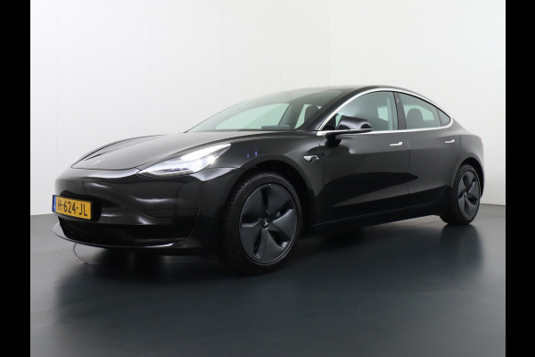 Tesla Model 3 RWD SR+ 60kWh 325PK FSD 3-Computer Lmv 18" AutoPilot Leder PanoDak Adaptive-Cruise Lmv Camera's Elektr.-Stuur+Stoelen+Spiegels+G Navi LED Comfortstoelen ACC DAB Keyless en Voorverwarmen interieur via App One-Pedal-Drive Origineel Nederlandse auto tot 11kw laden thuis! Garantie Accu tot 18-03-2028 max 160.000km 1.584kg licht!