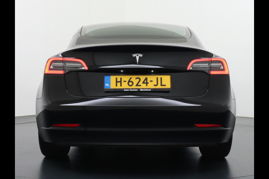 Tesla Model 3 RWD SR+ 60kWh 325PK FSD 3-Computer Lmv 18" AutoPilot Leder PanoDak Adaptive-Cruise Lmv Camera's Elektr.-Stuur+Stoelen+Spiegels+G Navi LED Comfortstoelen ACC DAB Keyless en Voorverwarmen interieur via App One-Pedal-Drive Origineel Nederlandse auto tot 11kw laden thuis! Garantie Accu tot 18-03-2028 max 160.000km 1.584kg licht!