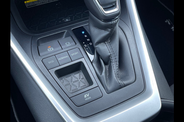 Toyota RAV4 2.5 Hybrid Dynamic | CarPlay | Camera | ACC | LED | DAB+ | 18 inch