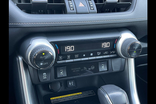 Toyota RAV4 2.5 Hybrid Dynamic | CarPlay | Camera | ACC | LED | DAB+ | 18 inch