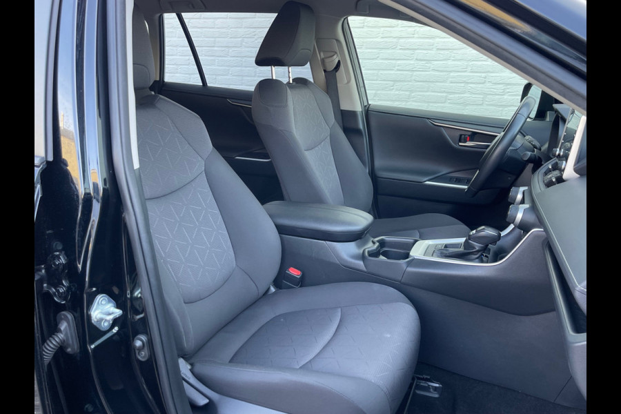 Toyota RAV4 2.5 Hybrid Dynamic | CarPlay | Camera | ACC | LED | DAB+ | 18 inch