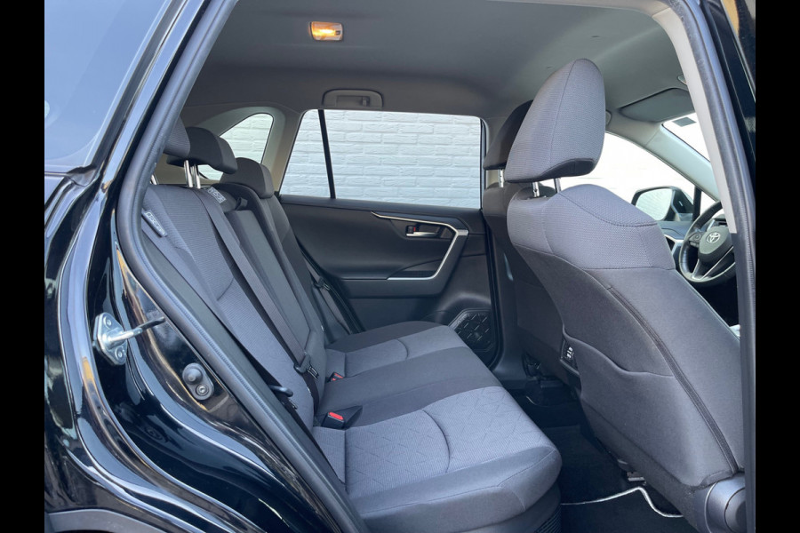 Toyota RAV4 2.5 Hybrid Dynamic | CarPlay | Camera | ACC | LED | DAB+ | 18 inch