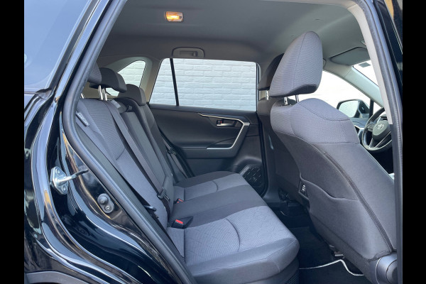 Toyota RAV4 2.5 Hybrid Dynamic | CarPlay | Camera | ACC | LED | DAB+ | 18 inch
