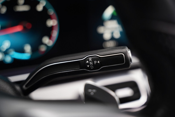 Mercedes-Benz GLE 350 D 4MATIC | Grijs Kenteken | AMG | Burmester | Adaptive Cruise Control | Stoelverwarming | Panoramadak | Luchtvering | Trekhaak | 360° Camera | BTW | Apple Carplay | Ambiance Verlichting | Leder | Nigh