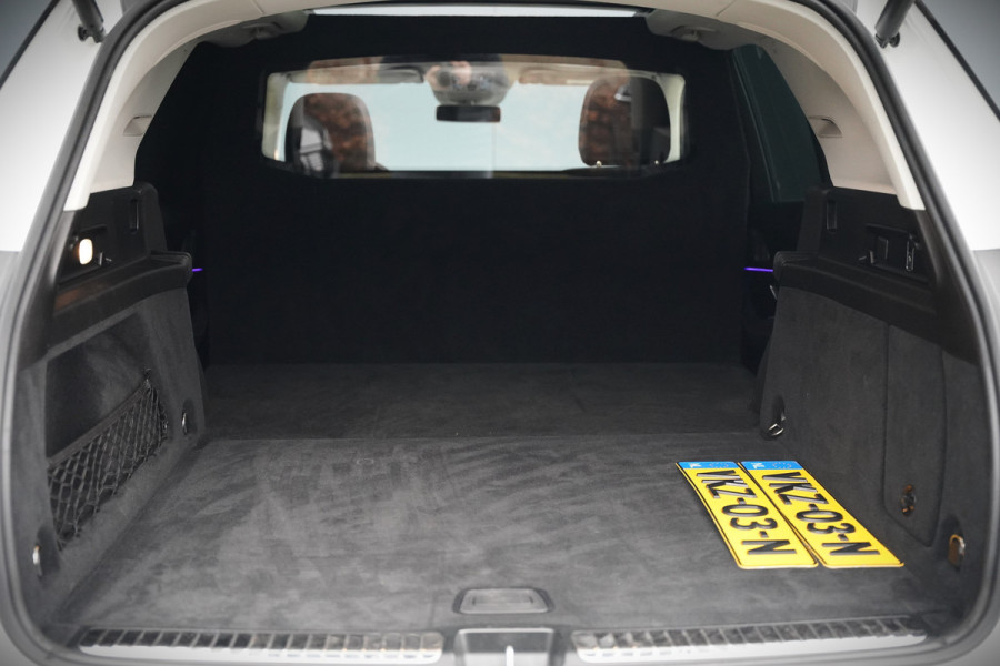 Mercedes-Benz GLE 350 D 4MATIC | Grijs Kenteken | AMG | Burmester | Adaptive Cruise Control | Stoelverwarming | Panoramadak | Luchtvering | Trekhaak | 360° Camera | BTW | Apple Carplay | Ambiance Verlichting | Leder | Nigh