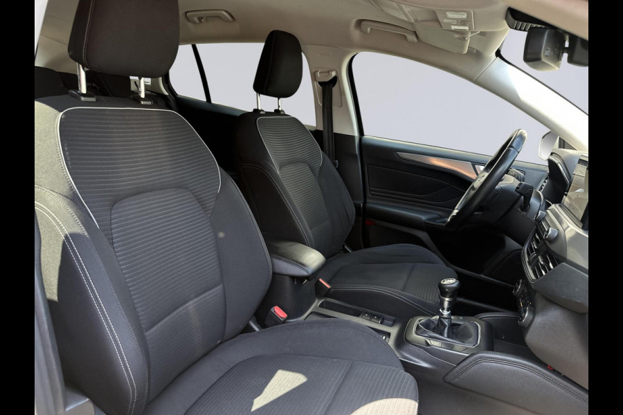 Ford FOCUS Wagon 1.0 EcoBoost 125 pk Titanium Business, climaat control, navigatie, Nederlandse auto met nationale auto pas