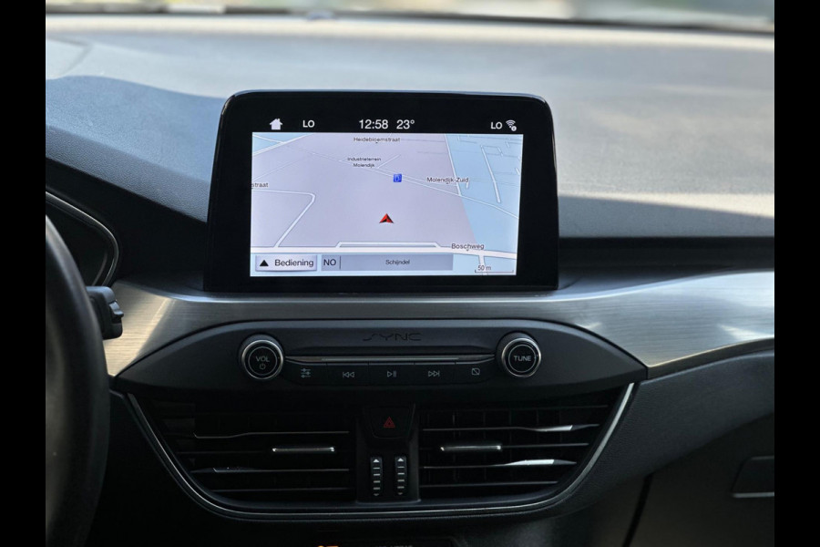 Ford FOCUS Wagon 1.0 EcoBoost 125 pk Titanium Business, climaat control, navigatie, Nederlandse auto met nationale auto pas