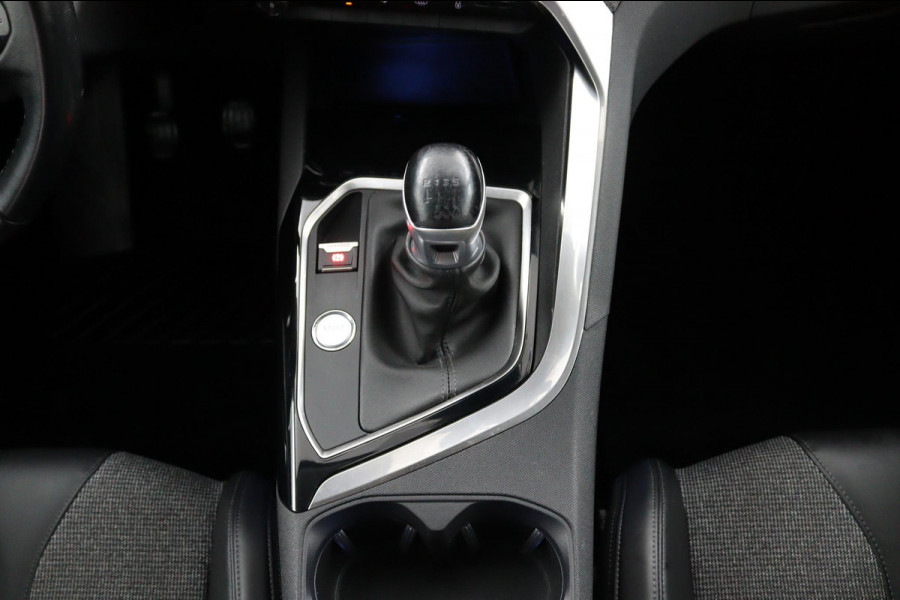 Peugeot 3008 1.2 PureTech Premium*LED*NAVI*HAAK*CRUISE*