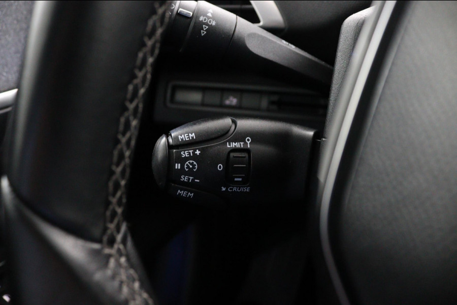 Peugeot 3008 1.2 PureTech Premium*LED*NAVI*HAAK*CRUISE*