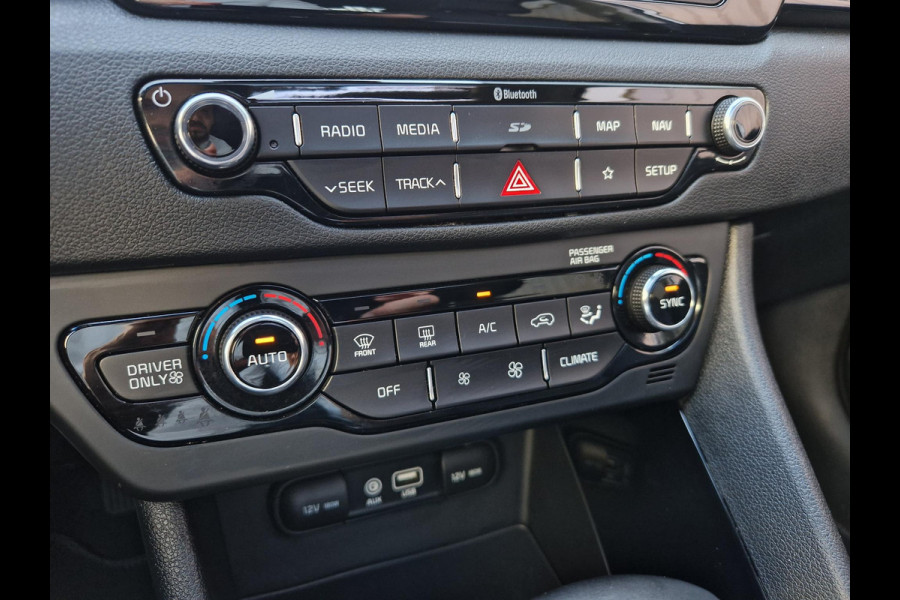 Kia Niro 1.6 GDi Hybrid Edition | Open Dak | Clima | Cruise | PDC | Android Auto / Apple Carplay | Stoelverwarming |