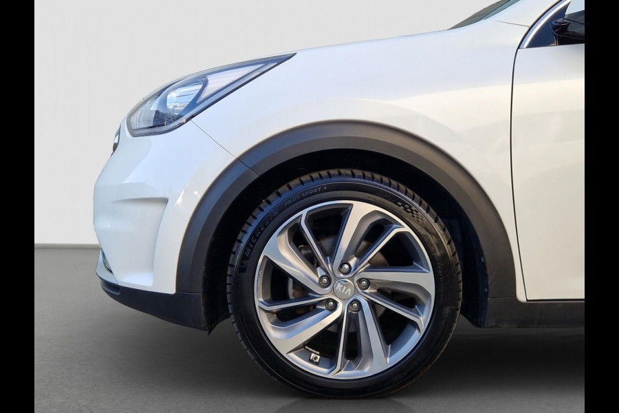 Kia Niro 1.6 GDi Hybrid Edition | Open Dak | Clima | Cruise | PDC | Android Auto / Apple Carplay | Stoelverwarming |